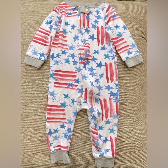 Burt’s Bees Organic Cotton Footless Zip Pajamas. 4th of July Flags Style. 6-9M. - Picture 2 of 8